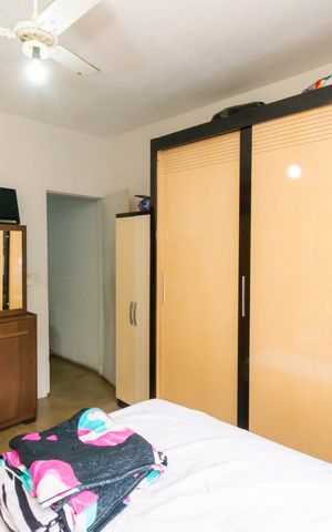 Casa à venda com 175m², 4 quartos e 2 vagas Casa à venda com 175m², 4 quartos e 2 vagasQuarto