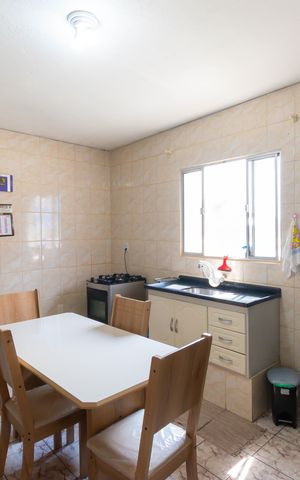 Casa à venda com 175m², 4 quartos e 2 vagas Casa à venda com 175m², 4 quartos e 2 vagasCasa 3 - Cozinha