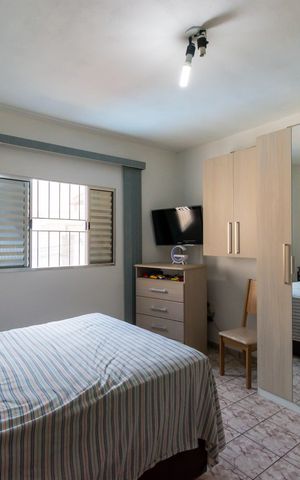 Casa à venda com 175m², 4 quartos e 2 vagas Casa à venda com 175m², 4 quartos e 2 vagasCasa 3 - Quarto 1