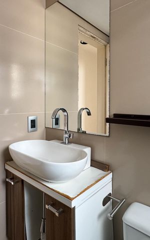 Apartamento à venda com 107m², 2 quartos e 2 vagas Apartamento à venda com 107m², 2 quartos e 2 vagasBanheiro Social