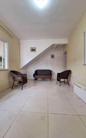 Casa à venda com 190m², 2 quartos e sem vaga Casa à venda com 190m², 2 quartos e sem vagaSala
