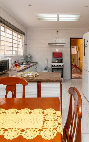 Casa à venda com 125m², 3 quartos e 2 vagasCozinha