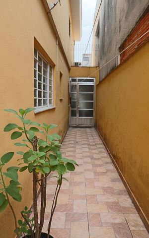 Casa à venda com 125m², 3 quartos e 2 vagasCorrendor