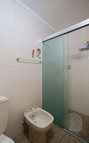 Apartamento à venda com 96m², 3 quartos e 2 vagas Apartamento à venda com 96m², 3 quartos e 2 vagasBanheiro