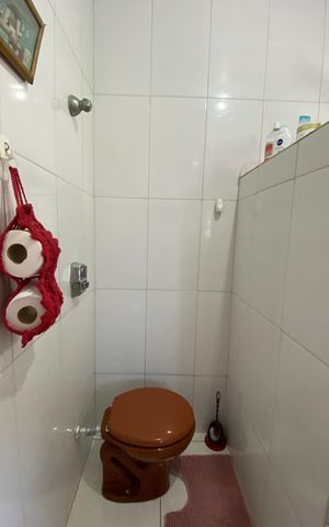Casa à venda com 426m², 8 quartos e 2 vagas Casa à venda com 426m², 8 quartos e 2 vagasBanheiro