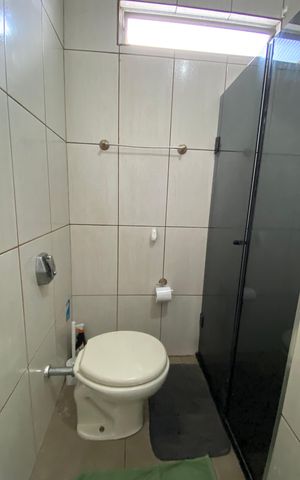 Casa à venda com 426m², 8 quartos e 2 vagas Casa à venda com 426m², 8 quartos e 2 vagasCasa 2 - Banheiro