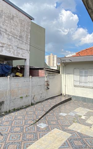 Casa à venda com 426m², 8 quartos e 2 vagas Casa à venda com 426m², 8 quartos e 2 vagasQuintal