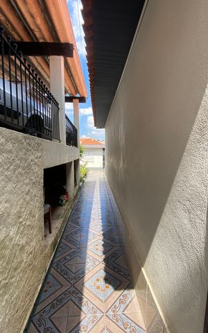 Casa à venda com 426m², 8 quartos e 2 vagas Casa à venda com 426m², 8 quartos e 2 vagasQuintal