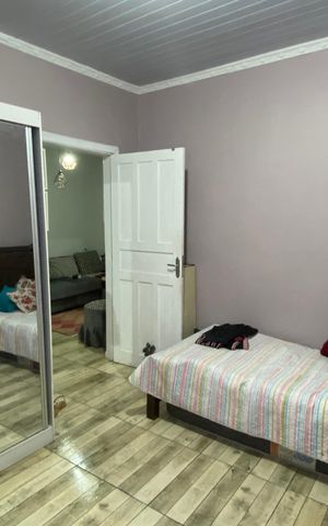 Casa à venda com 426m², 8 quartos e 2 vagas Casa à venda com 426m², 8 quartos e 2 vagasCasa 1 - Quarto 3