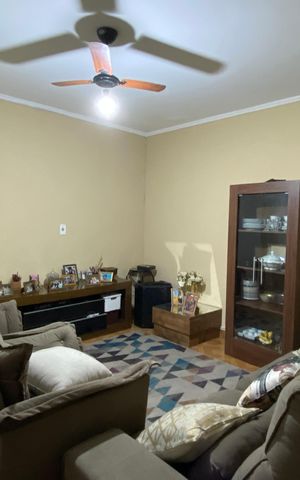 Casa à venda com 426m², 8 quartos e 2 vagas Casa à venda com 426m², 8 quartos e 2 vagasCasa 2 - Sala