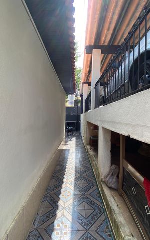 Casa à venda com 426m², 8 quartos e 2 vagas Casa à venda com 426m², 8 quartos e 2 vagasQuintal