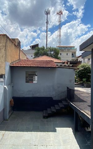 Casa à venda com 426m², 8 quartos e 2 vagas Casa à venda com 426m², 8 quartos e 2 vagasQuintal