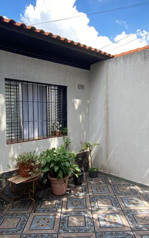 Casa à venda com 426m², 8 quartos e 2 vagas Casa à venda com 426m², 8 quartos e 2 vagasQuintal