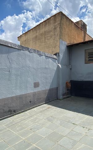 Casa à venda com 426m², 8 quartos e 2 vagas Casa à venda com 426m², 8 quartos e 2 vagasQuintal
