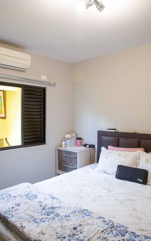 Casa à venda com 226m², 4 quartos e 2 vagasQuarto 1
