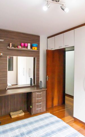Casa à venda com 226m², 4 quartos e 2 vagasQuarto 4