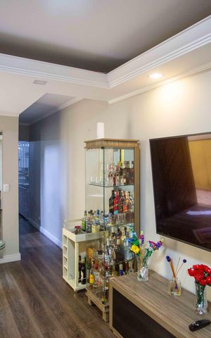 Casa à venda com 226m², 4 quartos e 2 vagasSala