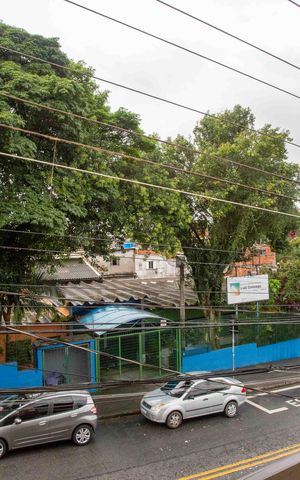 Casa à venda com 226m², 4 quartos e 2 vagasVaranda