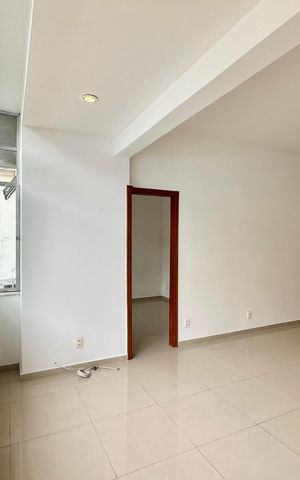 Apartamento para alugar com 80m², 3 quartos e sem vaga Apartamento para alugar com 80m², 3 quartos e sem vagaSala