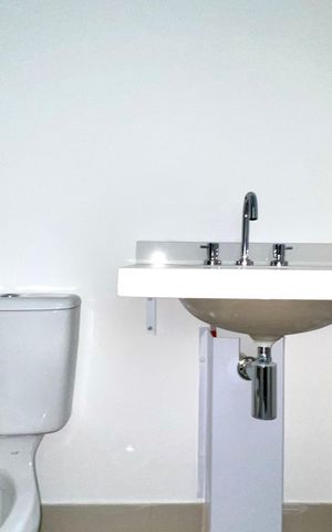 Studio à venda com 25m², 1 quarto e sem vaga Studio à venda com 25m², 1 quarto e sem vagaBanheiro