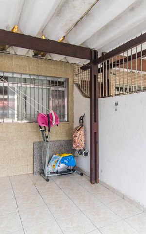 Casa para alugar com 150m², 3 quartos e 1 vaga Casa para alugar com 150m², 3 quartos e 1 vagaGaragem