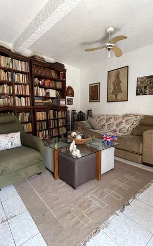 Casa à venda com 250m², 5 quartos e 2 vagas Casa à venda com 250m², 5 quartos e 2 vagasSala 2