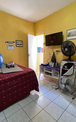 Casa à venda com 250m², 5 quartos e 2 vagas Casa à venda com 250m², 5 quartos e 2 vagasSuíte 4