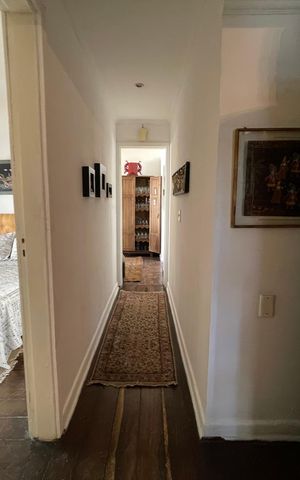 Casa à venda com 250m², 5 quartos e 2 vagas Casa à venda com 250m², 5 quartos e 2 vagasCorredor