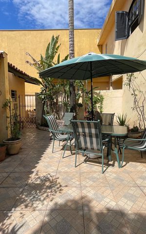 Casa à venda com 250m², 5 quartos e 2 vagas Casa à venda com 250m², 5 quartos e 2 vagasQuintal