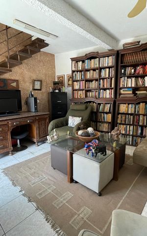 Casa à venda com 250m², 5 quartos e 2 vagas Casa à venda com 250m², 5 quartos e 2 vagasSala 2