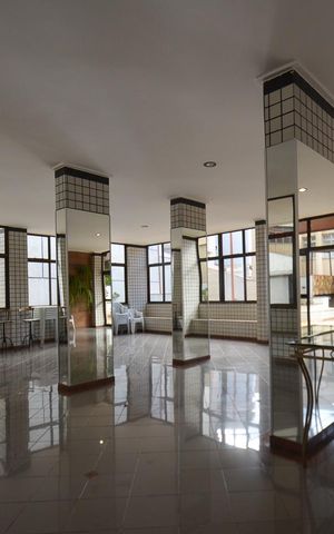 Apartamento à venda com 330m², 4 quartos e 4 vagas Apartamento à venda com 330m², 4 quartos e 4 vagasÁrea comum - Salão de festas