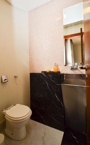 Apartamento à venda com 330m², 4 quartos e 4 vagas Apartamento à venda com 330m², 4 quartos e 4 vagasLavabo social