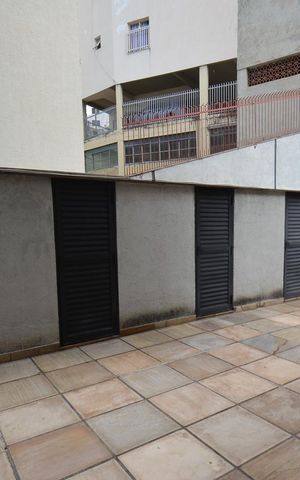 Apartamento à venda com 330m², 4 quartos e 4 vagas Apartamento à venda com 330m², 4 quartos e 4 vagasÁrea comum