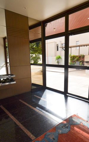 Apartamento à venda com 330m², 4 quartos e 4 vagas Apartamento à venda com 330m², 4 quartos e 4 vagasHall de entrada