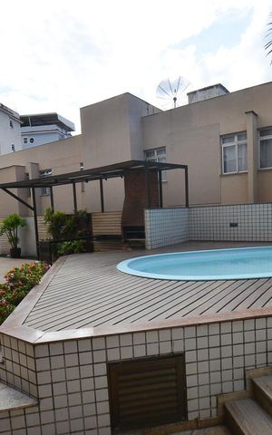 Apartamento à venda com 330m², 4 quartos e 4 vagas Apartamento à venda com 330m², 4 quartos e 4 vagasÁrea comum