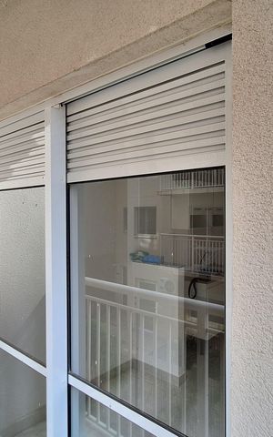 Apartamento à venda com 34m², 2 quartos e sem vaga Apartamento à venda com 34m², 2 quartos e sem vagaVaranda