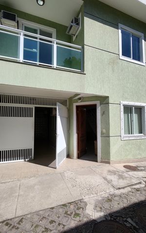Casa de condomínio à venda com 120m², 3 quartos e 1 vagaFachada