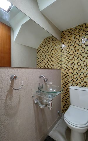 Casa de condomínio à venda com 120m², 3 quartos e 1 vagaLavabo Sala