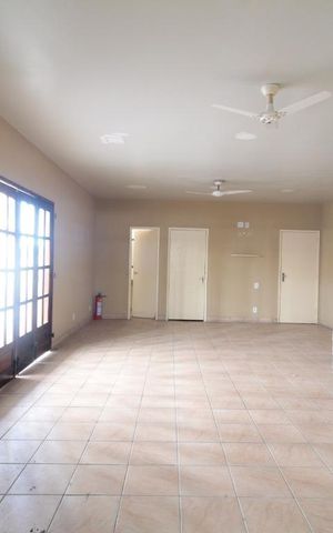 Apartamento à venda com 145m², 4 quartos e 1 vaga Apartamento à venda com 145m², 4 quartos e 1 vagaÁrea Comum