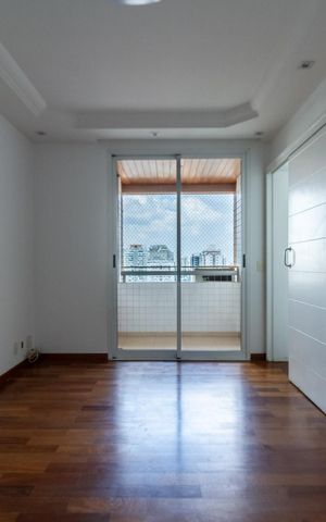 Apartamento à venda com 205m², 3 quartos e 4 vagas Apartamento à venda com 205m², 3 quartos e 4 vagasSala