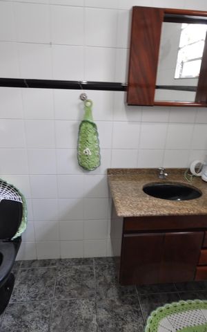 Casa à venda com 125m², 3 quartos e 2 vagasBanheiro Social