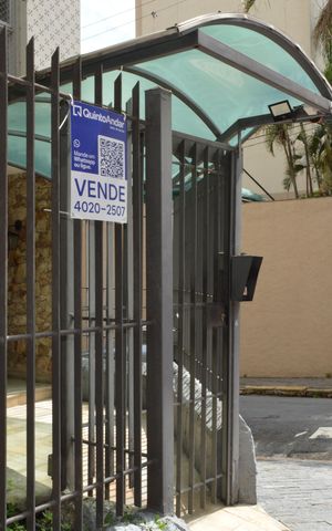 Apartamento à venda com 160m², 3 quartos e 1 vagaFachada + Plaquinha