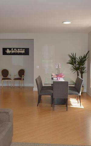 Apartamento à venda com 160m², 3 quartos e 1 vagaSala
