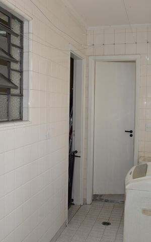 Apartamento à venda com 160m², 3 quartos e 1 vagaÁrea de Serviço