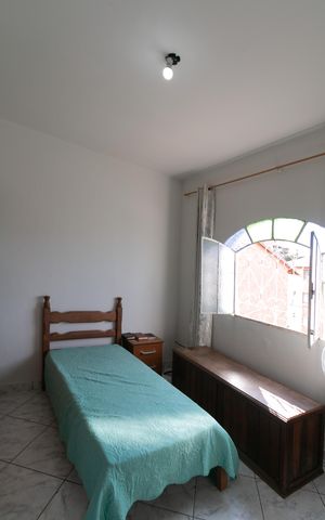 Casa à venda com 560m², 3 quartos e 2 vagas Casa à venda com 560m², 3 quartos e 2 vagasSuíte 2