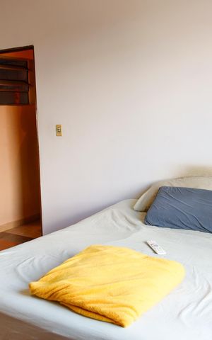 Casa à venda com 200m², 4 quartos e sem vaga Casa à venda com 200m², 4 quartos e sem vagaQuarto 3 - Suíte