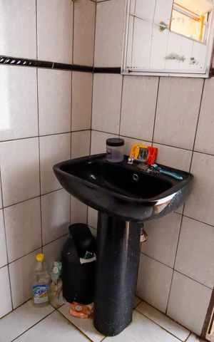 Casa à venda com 200m², 4 quartos e sem vaga Casa à venda com 200m², 4 quartos e sem vagaBanheiro da Suíte 3