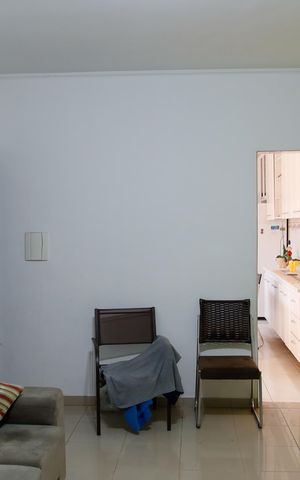 Casa à venda com 200m², 4 quartos e sem vaga Casa à venda com 200m², 4 quartos e sem vagaSala