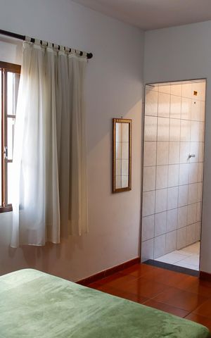 Casa à venda com 200m², 4 quartos e sem vaga Casa à venda com 200m², 4 quartos e sem vagaQuarto 2 - Suíte