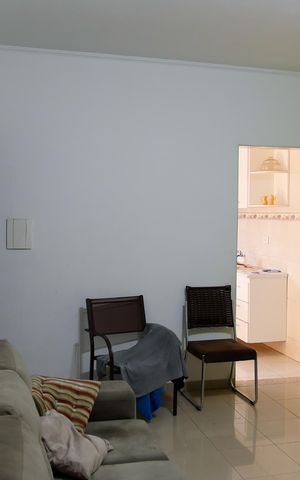 Casa à venda com 200m², 4 quartos e sem vaga Casa à venda com 200m², 4 quartos e sem vagaSala